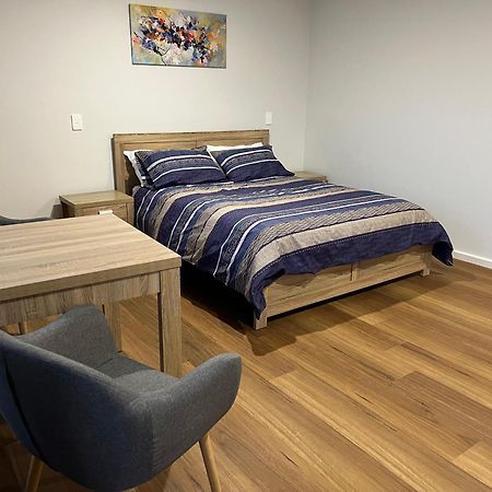 The Morrison Motel Swan View Экстерьер фото